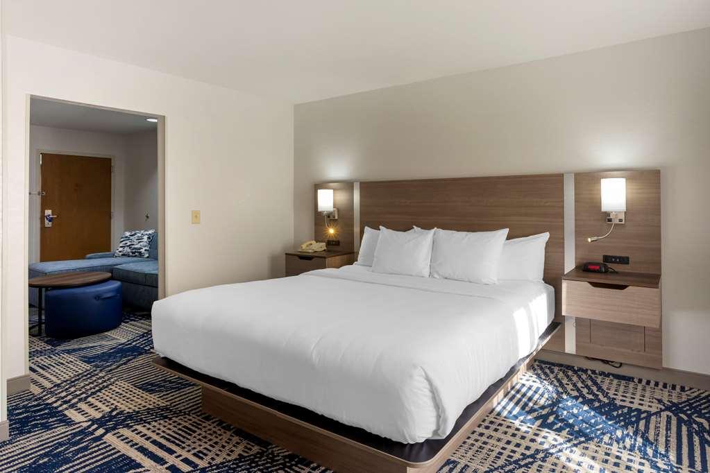 Comfort Inn & Suites Hot Springs Central Room photo